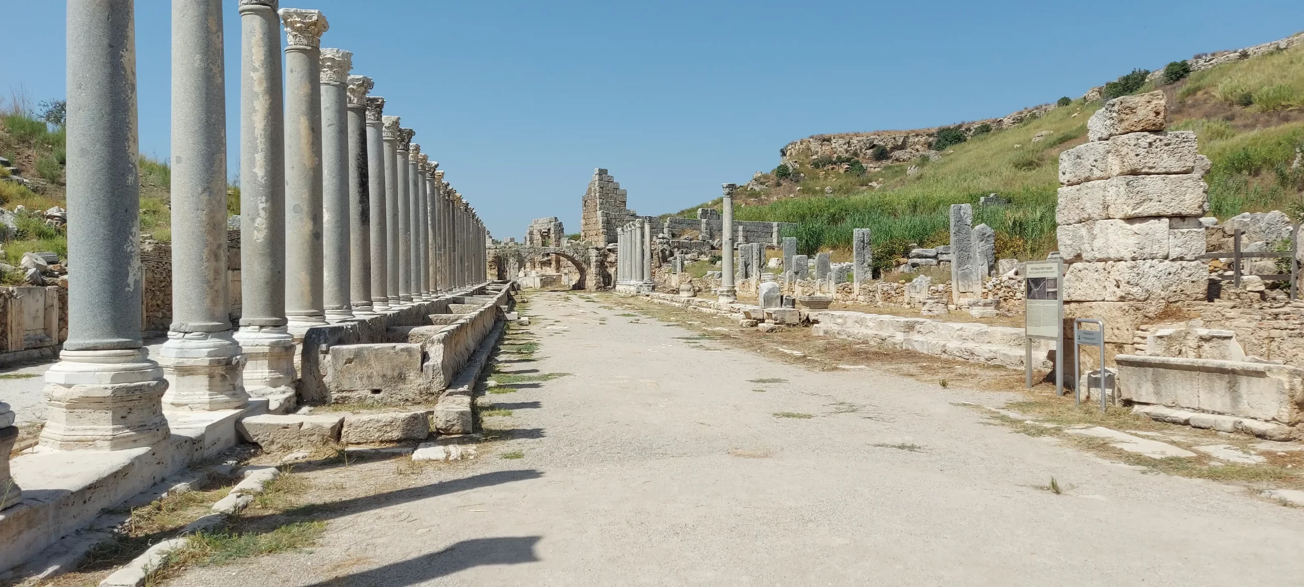 Perge antik kenti